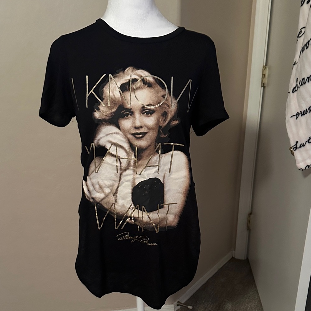 Marilyn Monroe Black Graphic Women Top